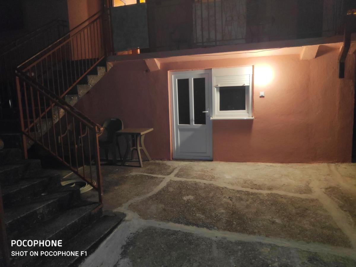 Apartman Pavle 2 Virpazar Buitenkant foto